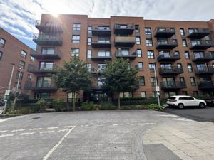 Photo 1- click for photo gallery